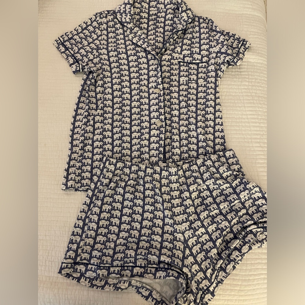 Roller rabbit pajamas size M